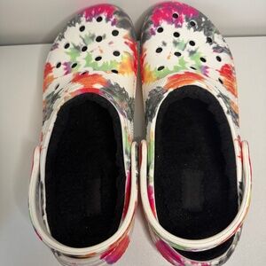 Crocs Classic Lined Tie Dye Clogs White Multicolor Men’s 9 Women’s 11 Fuzzy